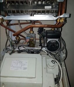 چرا پکیج صدا می‌دهد؟ بررسی علت صداهای غیرعادی پکیج