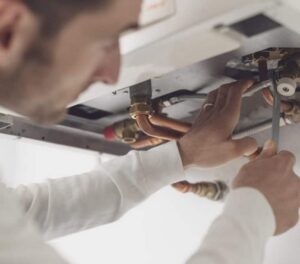 نصب پکیج پس از خرید: تماس با نمایندگی رسمی یا نصاب مستقل؟