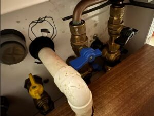 علت خروج آب از شیر تخلیه پکیج ایساتیس